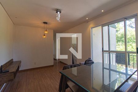 Sala de apartamento para alugar com 3 quartos, 62m² em Santa Cândida, Curitiba