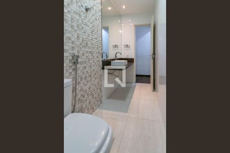 Apartamento à venda com 80m², 3 quartos e 1 vagaBanheiro Social