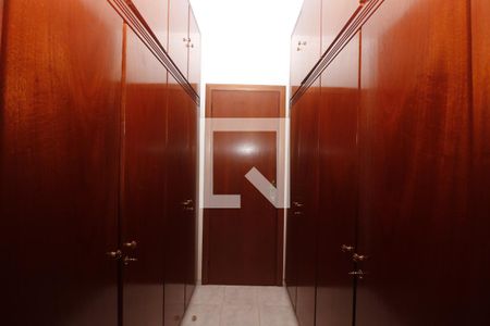 Casa à venda com 274m², 3 quartos e 4 vagasCloset da suíte 2