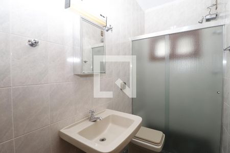 Casa à venda com 274m², 3 quartos e 4 vagasBanheiro de serviço