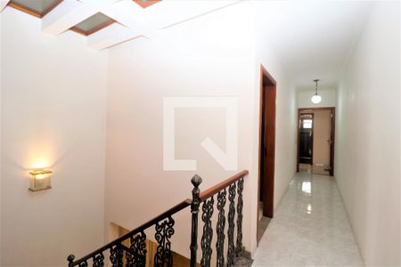 Casa à venda com 274m², 3 quartos e 4 vagasCorredor