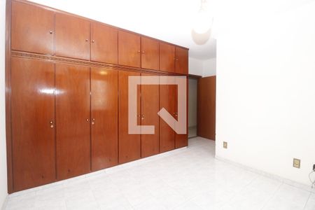 Quarto 1 - Suíte de casa para alugar com 3 quartos, 274m² em Vila Paulicéia, São Paulo