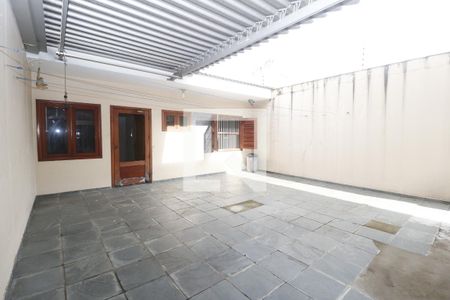 Casa à venda com 274m², 3 quartos e 4 vagasQuintal