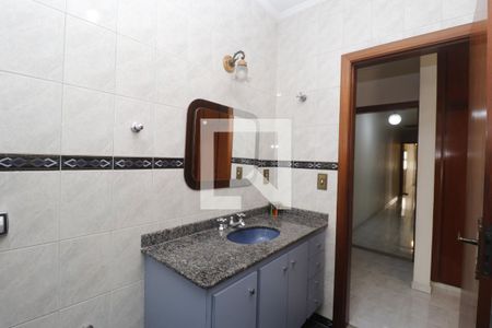 Casa à venda com 274m², 3 quartos e 4 vagasBanheiro da Suíte 3