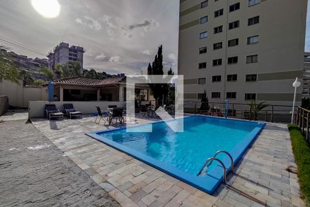 Apartamento para alugar com 134m², 3 quartos e 2 vagas Apartamento para alugar com 134m², 3 quartos e 2 vagasÁrea comum - Piscina