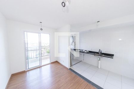 Sala de casa para alugar com 1 quarto, 34m² em Vista Alegre, Rio de Janeiro