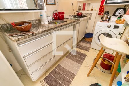 Apartamento à venda com 48m², 1 quarto e sem vaga Apartamento à venda com 48m², 1 quarto e sem vagaCozinha Americana - Armários