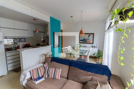 Sala de apartamento à venda com 1 quarto, 48m² em Riachuelo, Rio de Janeiro