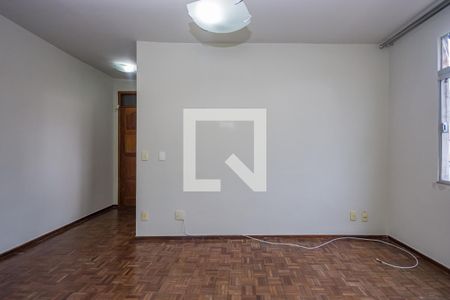 Sala de apartamento para alugar com 2 quartos, 58m² em Carlos Prates, Belo Horizonte