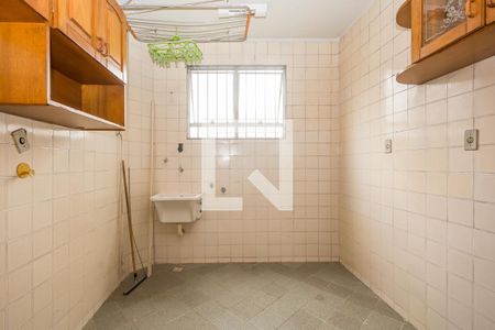 Cozinha de apartamento para alugar com 2 quartos, 58m² em Carlos Prates, Belo Horizonte