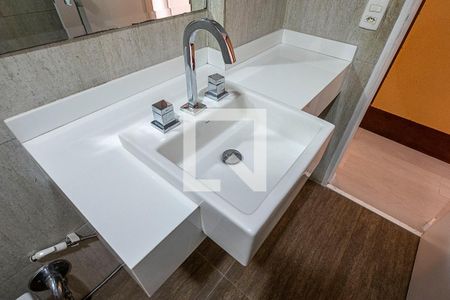 Apartamento para alugar com 96m², 3 quartos e 2 vagas Apartamento para alugar com 96m², 3 quartos e 2 vagasBanheiro