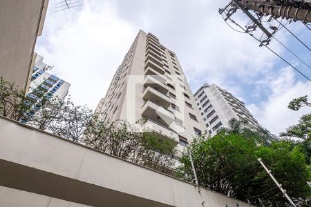 Apartamento para alugar com 96m², 3 quartos e 2 vagas Apartamento para alugar com 96m², 3 quartos e 2 vagasFachada