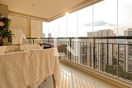 Varanda de apartamento à venda com 2 quartos, 69m² em Jardim Flor da Montanha, Guarulhos