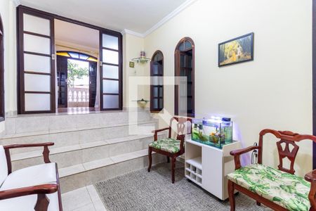 Casa para alugar com 260m², 4 quartos e 2 vagas Casa para alugar com 260m², 4 quartos e 2 vagasSala de Estar