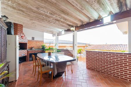 Casa para alugar com 260m², 4 quartos e 2 vagas Casa para alugar com 260m², 4 quartos e 2 vagasÁrea Gourmet