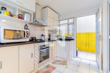 Casa para alugar com 260m², 4 quartos e 2 vagas Casa para alugar com 260m², 4 quartos e 2 vagasCozinha