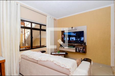 Sala de casa à venda com 3 quartos, 208m² em Vila Barros, Guarulhos