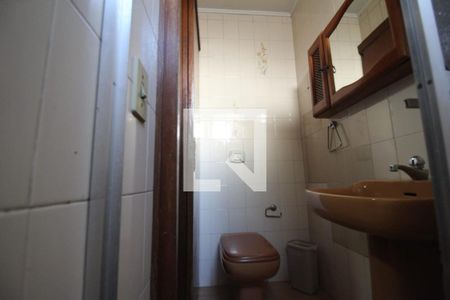 Casa à venda com 206m², 3 quartos e 3 vagas Casa à venda com 206m², 3 quartos e 3 vagasBanheiro 2