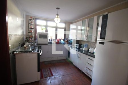 Casa à venda com 206m², 3 quartos e 3 vagas Casa à venda com 206m², 3 quartos e 3 vagasCozinha