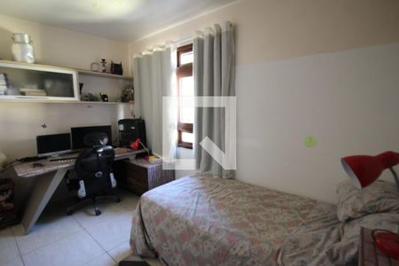 Casa à venda com 206m², 3 quartos e 3 vagas Casa à venda com 206m², 3 quartos e 3 vagasQuarto 2