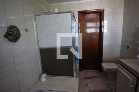 Casa à venda com 206m², 3 quartos e 3 vagas Casa à venda com 206m², 3 quartos e 3 vagasBanheiro da Suíte