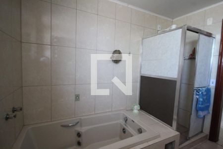 Casa à venda com 206m², 3 quartos e 3 vagas Casa à venda com 206m², 3 quartos e 3 vagasBanheiro da Suíte