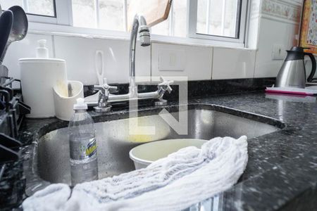 Casa à venda com 152m², 3 quartos e 2 vagas Casa à venda com 152m², 3 quartos e 2 vagasCozinha