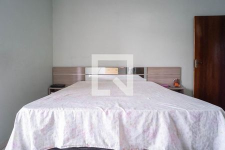 Casa à venda com 152m², 3 quartos e 2 vagas Casa à venda com 152m², 3 quartos e 2 vagasQuarto