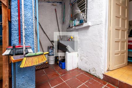 Casa à venda com 110m², 2 quartos e 1 vaga Casa à venda com 110m², 2 quartos e 1 vagaQuintal