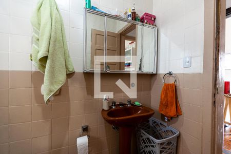 Casa à venda com 110m², 2 quartos e 1 vaga Casa à venda com 110m², 2 quartos e 1 vagaBanheiro