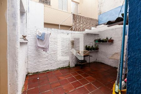 Casa à venda com 110m², 2 quartos e 1 vaga Casa à venda com 110m², 2 quartos e 1 vagaQuintal