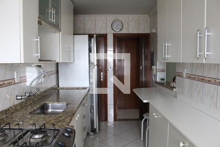 Apartamento à venda com 69m², 2 quartos e 1 vagaCozinha e Área de Serviço