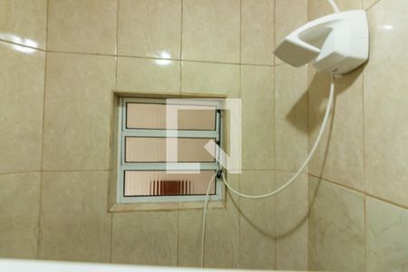 Casa para alugar com 120m², 2 quartos e 1 vaga Casa para alugar com 120m², 2 quartos e 1 vagaBanheiro