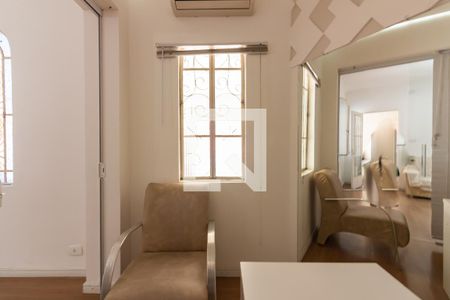 Casa para alugar com 120m², 2 quartos e 1 vaga Casa para alugar com 120m², 2 quartos e 1 vagaEscritório