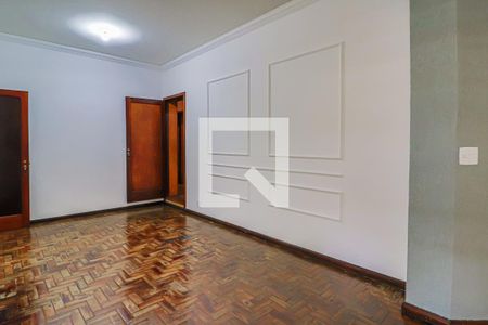 Casa à venda com 240m², 4 quartos e 1 vagaSala de Jantar