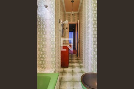 Casa à venda com 240m², 4 quartos e 1 vagaBanheiro 2