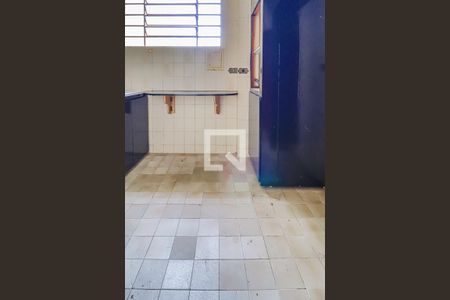 Casa à venda com 240m², 4 quartos e 1 vagaCozinha