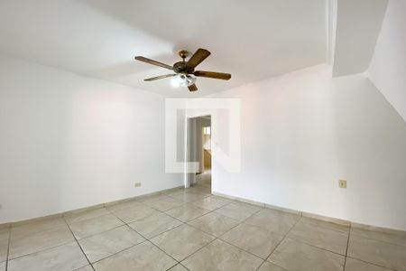 Sala de casa para alugar com 2 quartos, 120m² em Pestana, Osasco