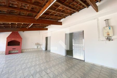Varanda e Área de Serviço de casa para alugar com 2 quartos, 120m² em Pestana, Osasco