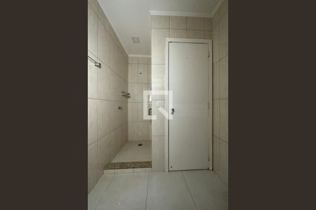 Apartamento para alugar com 108m², 3 quartos e sem vagaBanheiro