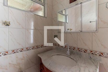 Apartamento à venda com 44m², 2 quartos e 1 vaga Apartamento à venda com 44m², 2 quartos e 1 vagaBanheiro
