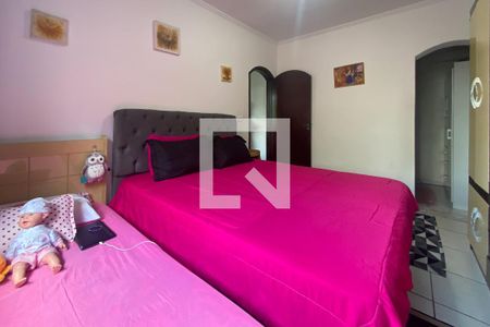 Casa à venda com 220m², 2 quartos e 2 vagasQuarto - Casa 2