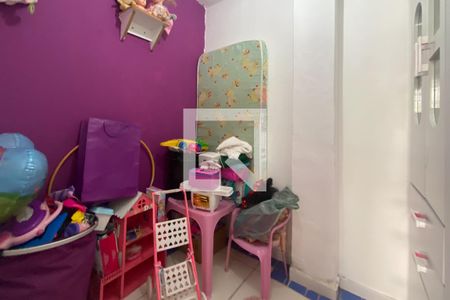 Casa à venda com 220m², 2 quartos e 2 vagasQuarto - Casa 2