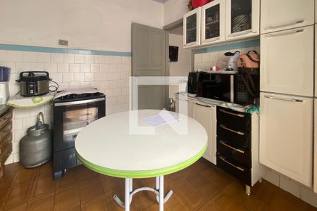 Casa à venda com 220m², 2 quartos e 2 vagasCozinha