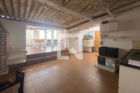 Casa à venda com 220m², 2 quartos e 2 vagasChurrasqueira