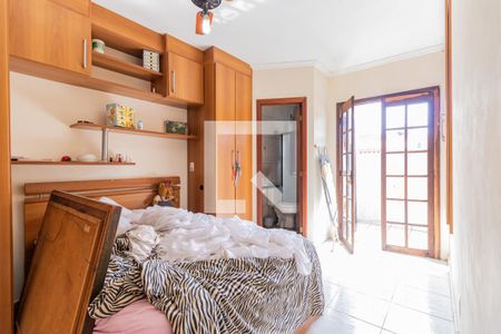 Casa à venda com 100m², 2 quartos e 2 vagas Casa à venda com 100m², 2 quartos e 2 vagasSuíte 2