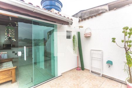 Casa à venda com 156m², 2 quartos e 1 vaga Casa à venda com 156m², 2 quartos e 1 vagaQuintal