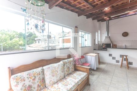 Casa à venda com 156m², 2 quartos e 1 vaga Casa à venda com 156m², 2 quartos e 1 vagaChurrasqueira