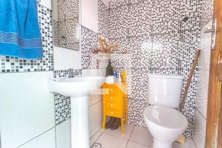 Casa à venda com 156m², 2 quartos e 1 vaga Casa à venda com 156m², 2 quartos e 1 vagaBanheiro social