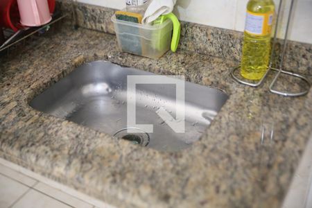 Sala/Cozinha de kitnet/studio para alugar com 1 quarto, 28m² em Jardim Melvi, Praia Grande